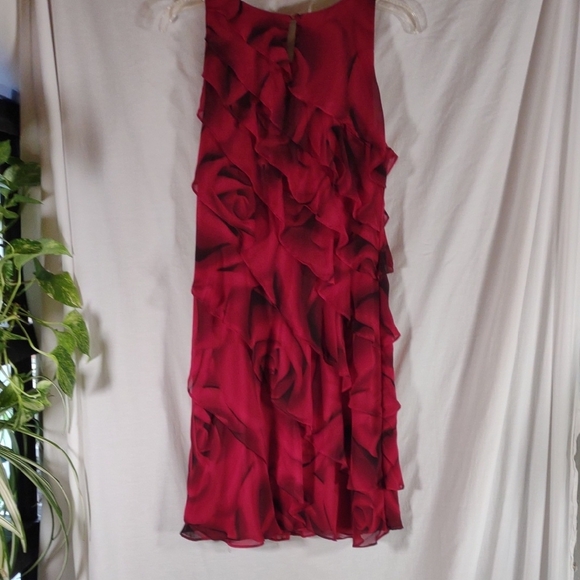 White House | Black Market Red Rose Waterfall Style Sleeveless Dress - Sz. M - Picture 9 of 16